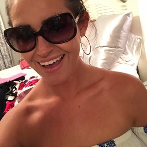 Tory burch sunglasses